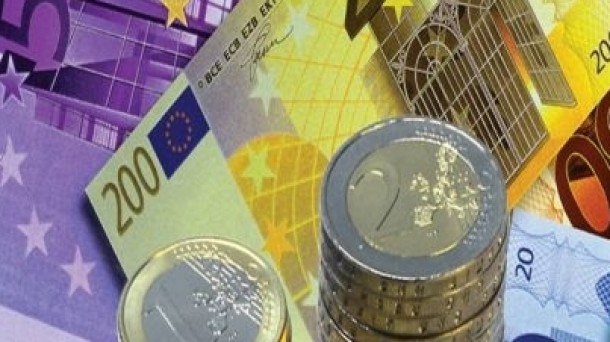 Los regionalistas remarcan que Sanz se comprometió a no aceptar el déficit a la carta y ahora dará su visto bueno por imposición de Madrid