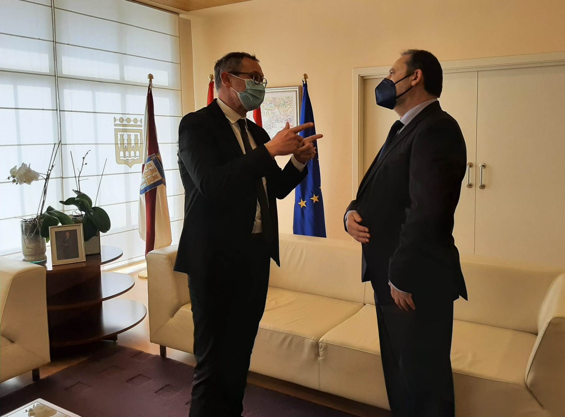 reunion ministro abalos