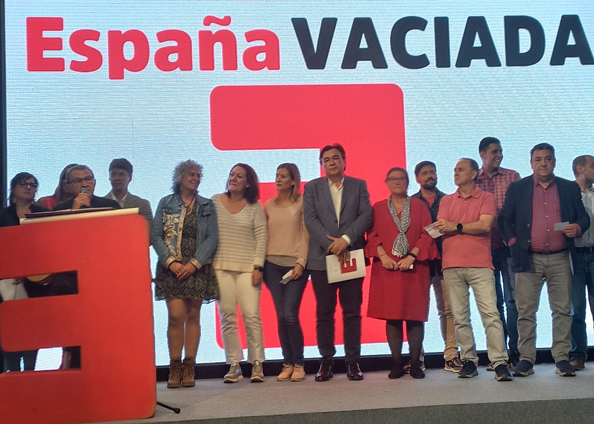 230429 Presentación EV Foto de grupo